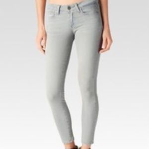 PAIGE Verdugo Ankle Skinny Jean